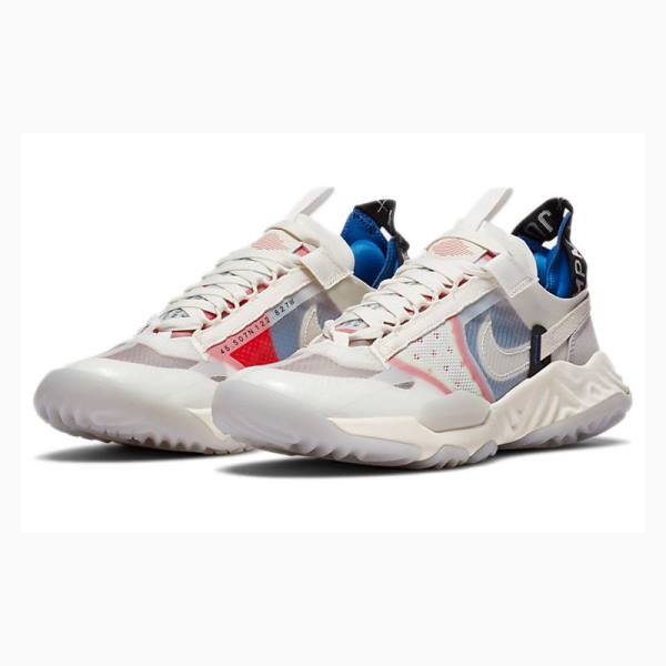 Air Jordan Nike Delta Breathe Tech White Tênis De Corrida Feminino Branco Azuis Vermelhas | JD-916UQ